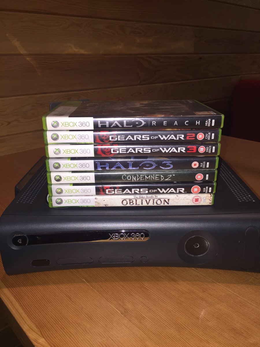 elderlyons101's tweet photo. So I decided to add to the collection the other day, welcome to the family Xbox 360 Elite! 🎮 #gamer #xbox360 #gaming https://t.co/4MXbbJ085b
