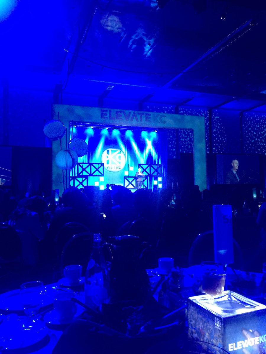 CAREYKC's tweet photo. #ElevateKC @VisitKC https://t.co/1IGkJUNfPl