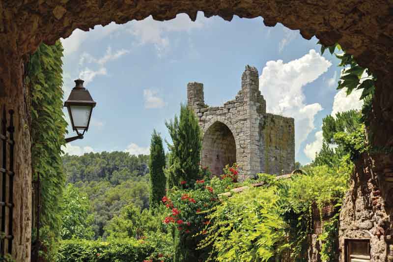 ClubVidaBuena's tweet photo. RT @cvbrevista: Girona: Testimonio medieval para perderse... https://t.co/eebr1A3oIu @diputaciogirona https://t.co/dg1PaFqZI2
