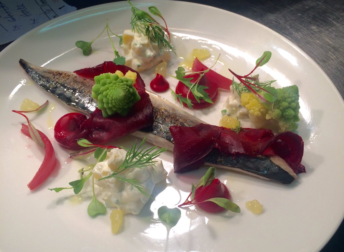 camdenkitchen1's tweet photo. Blow Torched Irish Makerel,Beet,Potato,Creme Fraiche &amp; Dill #spring https://t.co/Tpifr3YI1k