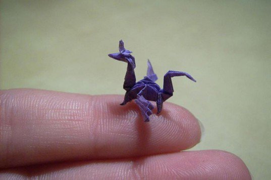 DesignedBNature's tweet image. Artist Anja Markiewicz folds amazingly tiny #Origami out of inch-long pieces of paper buff.ly/1RkdleD #art