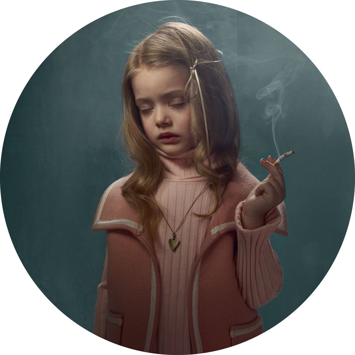 Decompozmag's tweet photo. #Belgian native @FriekeJanssens’ #photography is unarguably #eclectic.📷🚬 See more>>https://t.co/flXwQOWwTH #decompoz https://t.co/SMYYKH49Lc