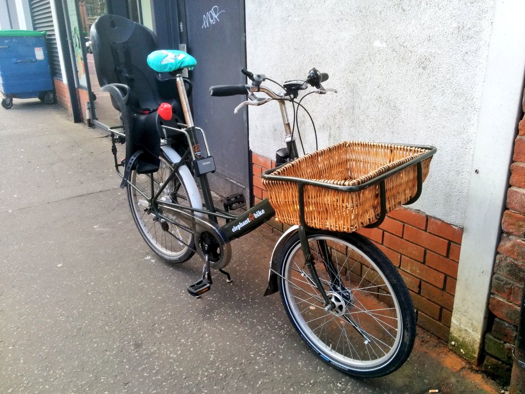 ellenfromnowon's tweet photo. I counted four @ElephantBike and 1 other Pashley Mailstar today! @bicyclesbelfast https://t.co/2lfPt2CJ5a