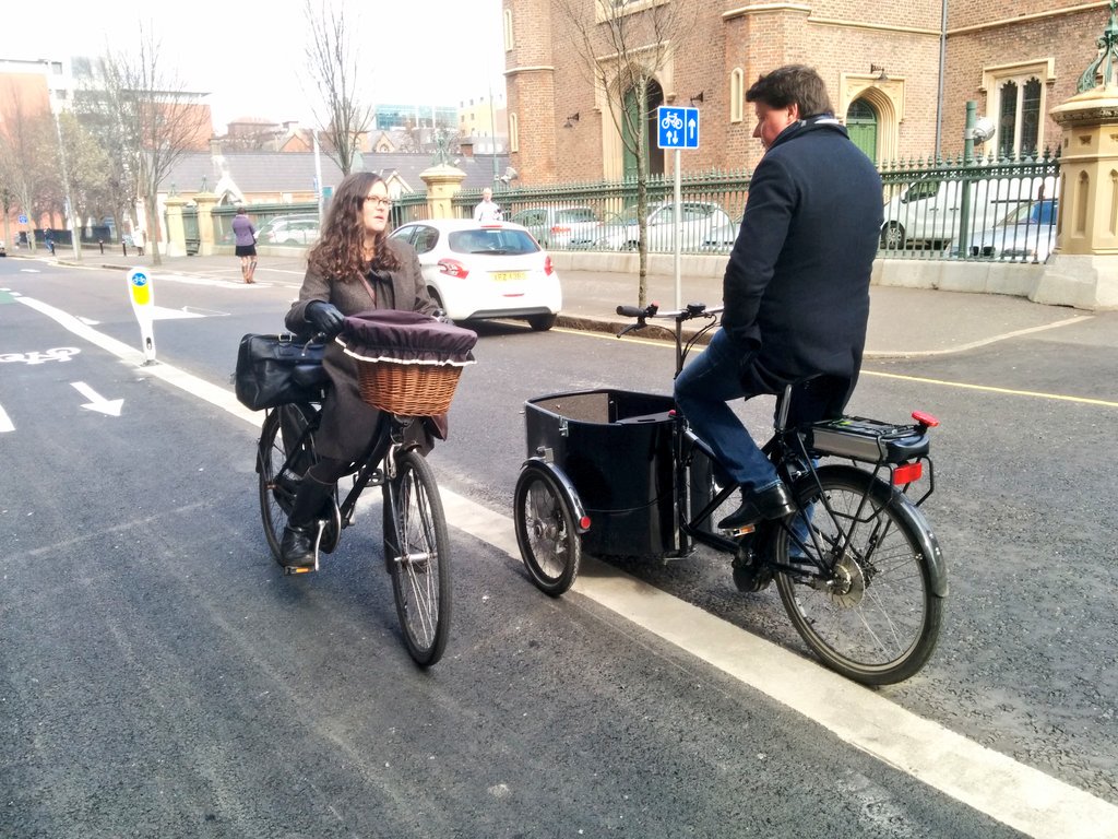 ellenfromnowon's tweet photo. The small flourish of practical bicycles in Belfast is lovely to see :) @bicyclesbelfast https://t.co/S3vITvH2Vp