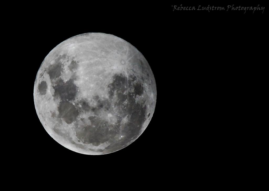 AstronomiaCo's tweet image. El #Eclipse2016 penumbral de #Luna de hace unas horas tomada desde Australia por Rebecca Ludstrom ツ #Astronomía