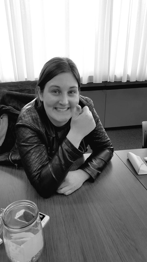 KIJK 'R SHINEN. CRAZY LUNSJ VAN PIEN. TOP WIJF IS HET OOK! BEDANKT VOOR ALLES  <a href="/GGDWestBrabant/">GGD West-Brabant</a> <a href="/Maartenkerkhofs/">Maarten Habryka</a>