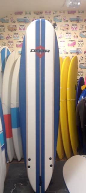 VicWomersley's tweet photo. Got my new board! Now for some warmer weather - or a winter suit! #springsurf #novicesurfer https://t.co/CGQmh1nLTq