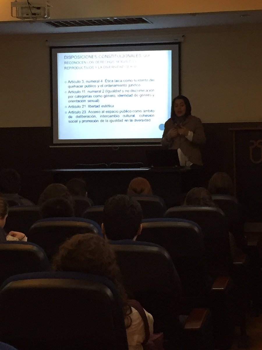Charla sobre la Red LGBTI, organizada por la escuela de derecho.