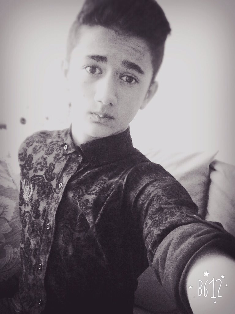 AlbertMusic666's tweet photo. Yeni Rap gelir Gozduyun https://t.co/stU8U47Yyj