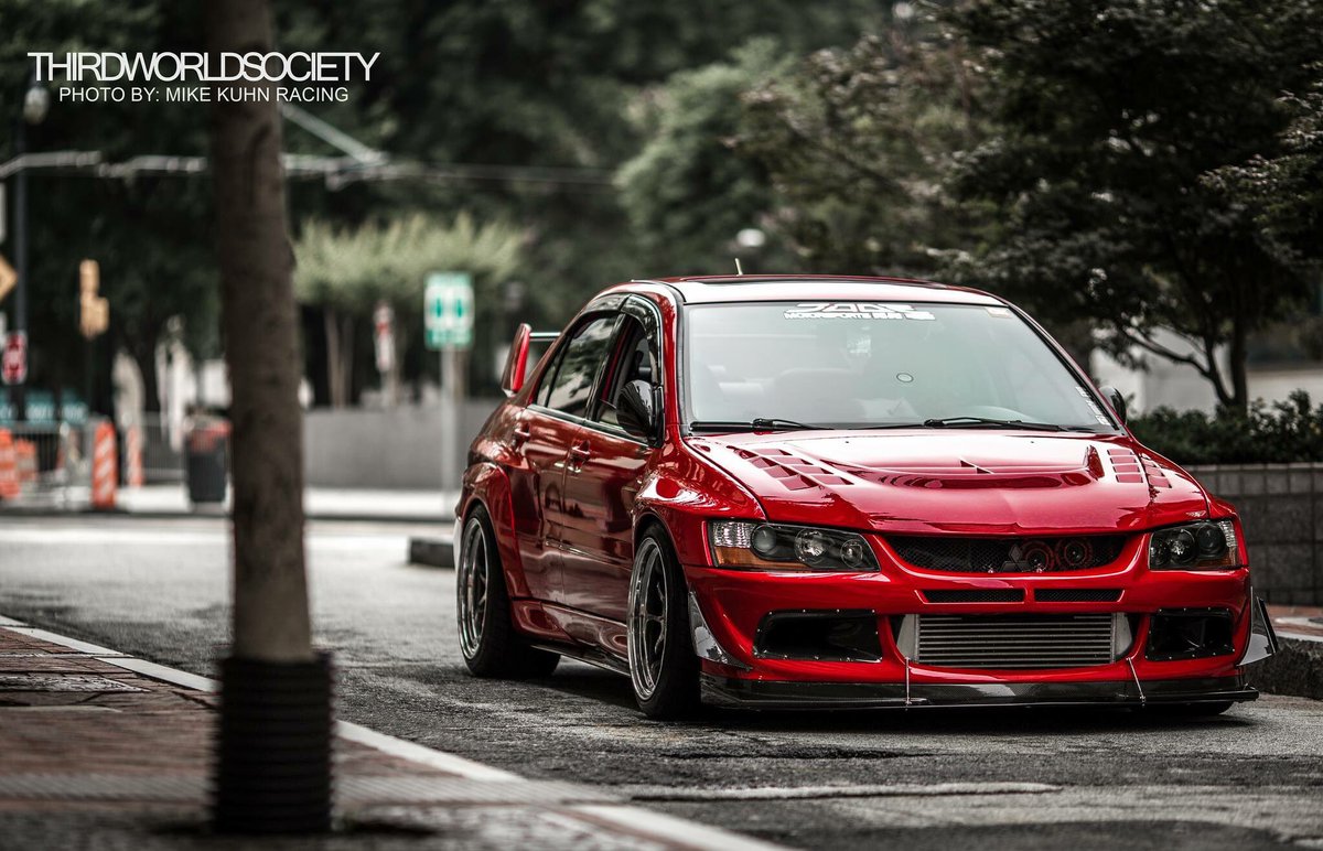 Coches_Racing's tweet photo. Precioso Evo https://t.co/0cSqFUSMEB