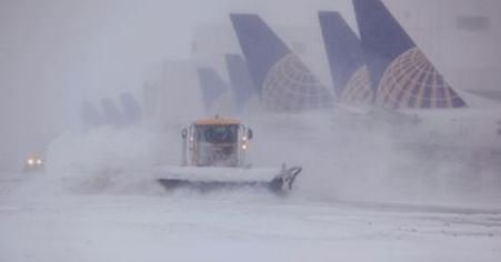PinewoodSprgsCO's tweet photo. RT @covoad RT @DENAirport: Due to snow/power issues, FAA is holding all arriving flights at moment. #9newsmornings https://t.co/fiAxJDetO7