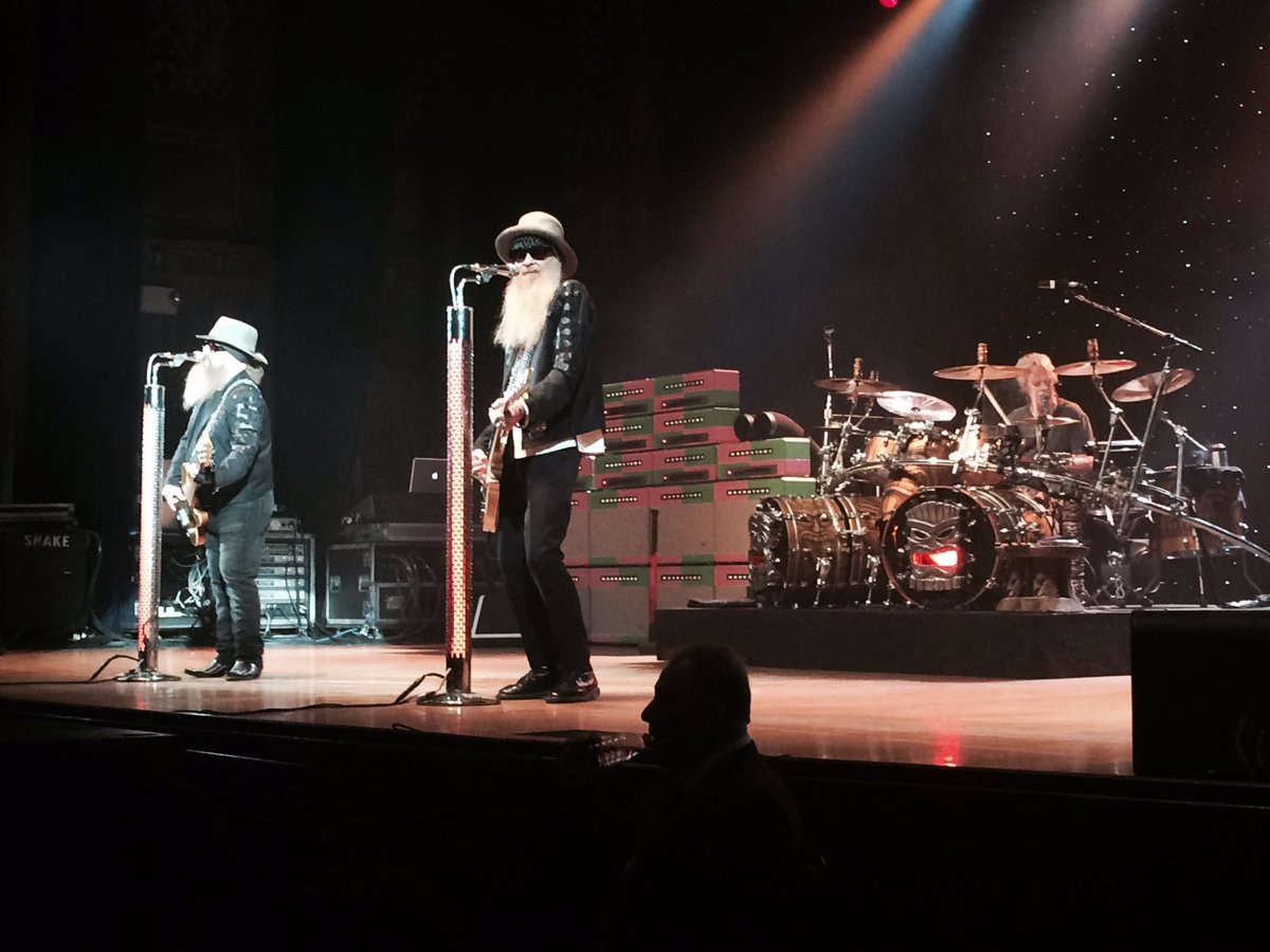 WeRockOhio's tweet photo. .@ZZTop brought down the house last night at @StambaughAud. Thanks for coming to #Youngstown! #werockohio https://t.co/ISZpf5MeIm