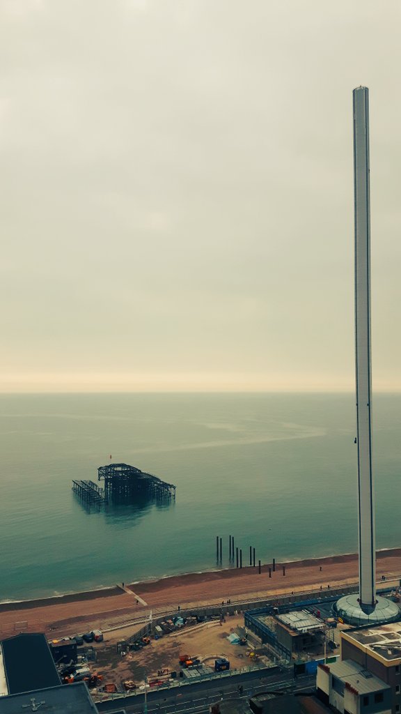 AccessOnRopes's tweet image. One rope tech on Sussex Heights photographing a rope tech on @BA_i360. @edgeropeaccess working all over Brighton!