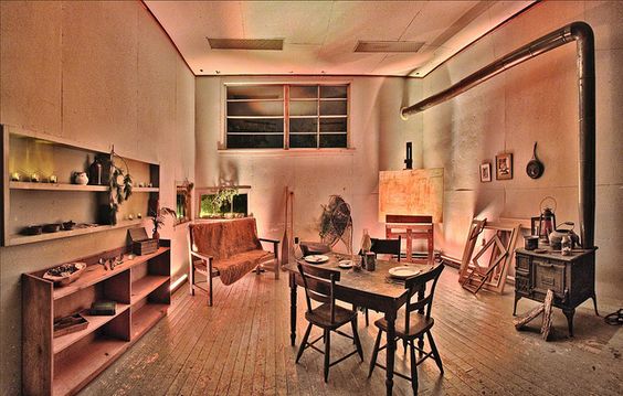 mcacgallery's tweet photo. Tom Thomson moved into this shack in Rosedale in 1915; rent was $1. Now it's on our grounds: https://t.co/DMmTsXd78P https://t.co/oJHyjTBpns