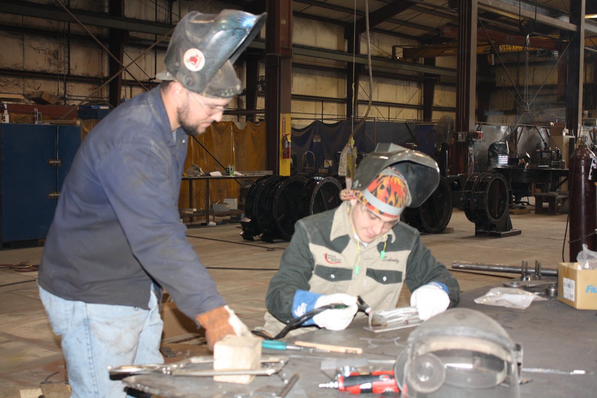 CTSSectoo's tweet image. CTS Welding students Alec &amp;amp; Dalton shadow Flextech Ind. @ClintonTechSch @Montrose_R14 @OsceolaSchools1