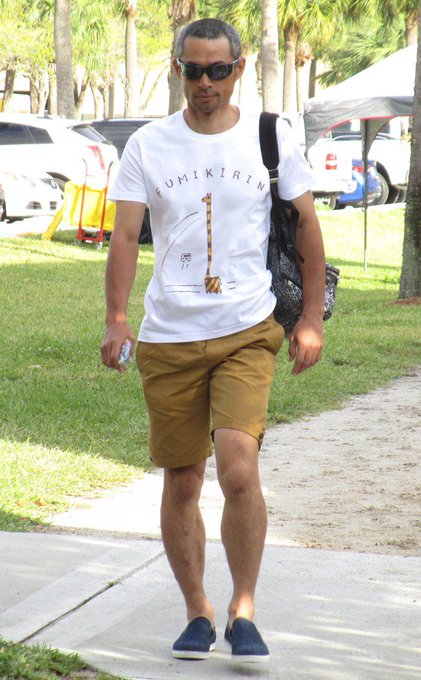 ここで 偉業を達成したイチローの 例のtシャツ をご覧ください Matomehub まとめハブ ここで 偉業を達成したイチローの 例のtシャツ をご覧ください Matomehub まとめハブ