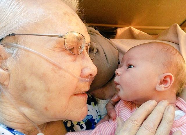 EveryoneCool's tweet image. Life. 😎
(From @family.blog IG)