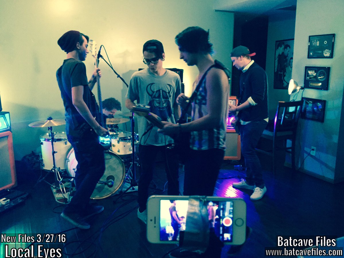 batcavefiles's tweet image. New Batcave Files episode this Sunday with Local Eyes! batcavefiles.com #BatcaveFiles #ReasonOne #LocalEyes