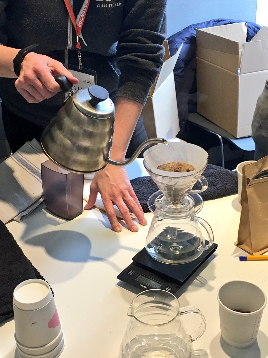 SeanKeyes's tweet photo. @CloudPickercoff #CoffeeMasterClass https://t.co/dlEVuRlZ1x