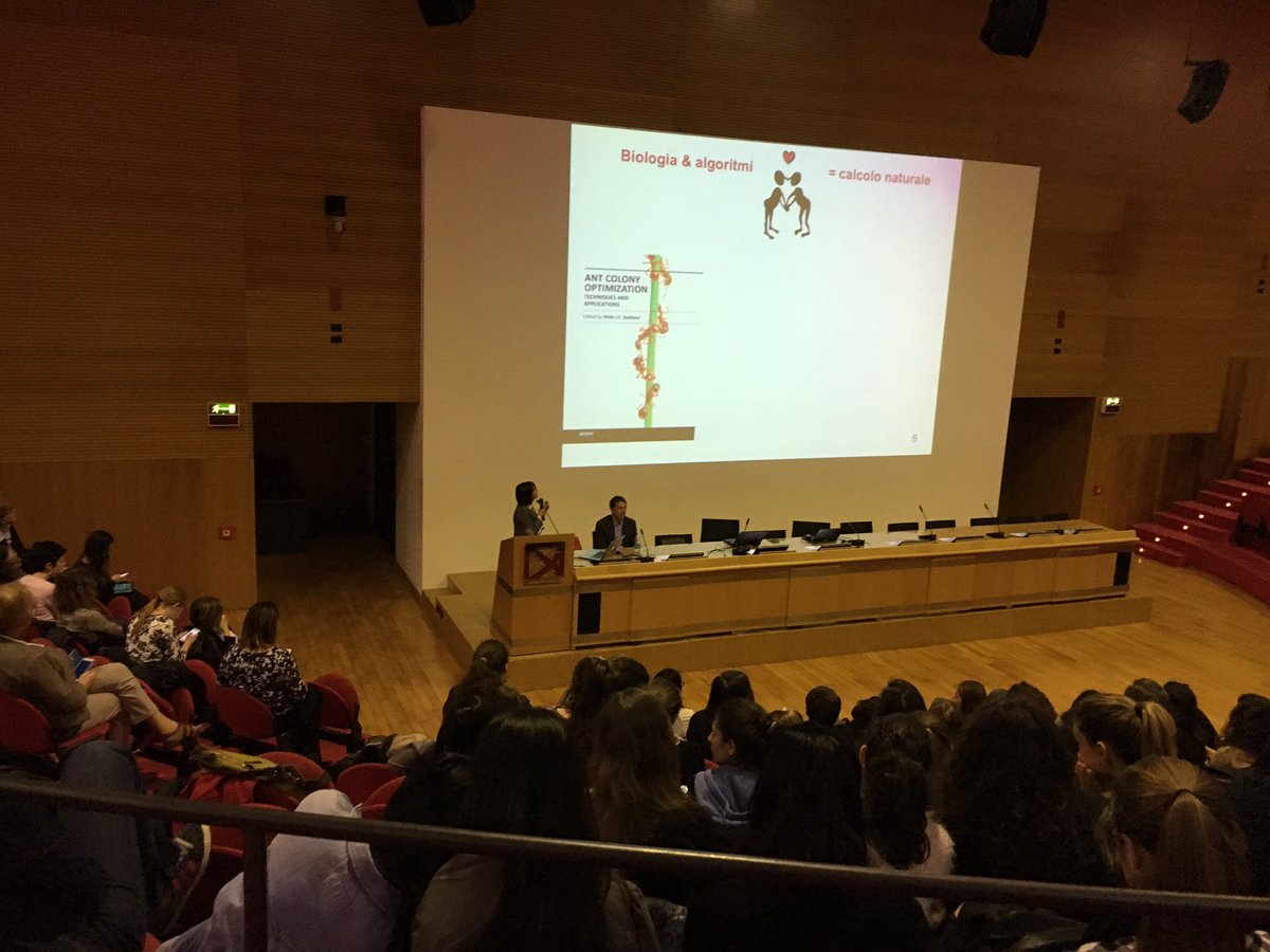 ppiac's tweet photo. #Bonizzoni @unimib Relazione tra informatica e biologia è fondamentale x innovazione e ricerca #progettoNERD https://t.co/PxfQzVsV01
