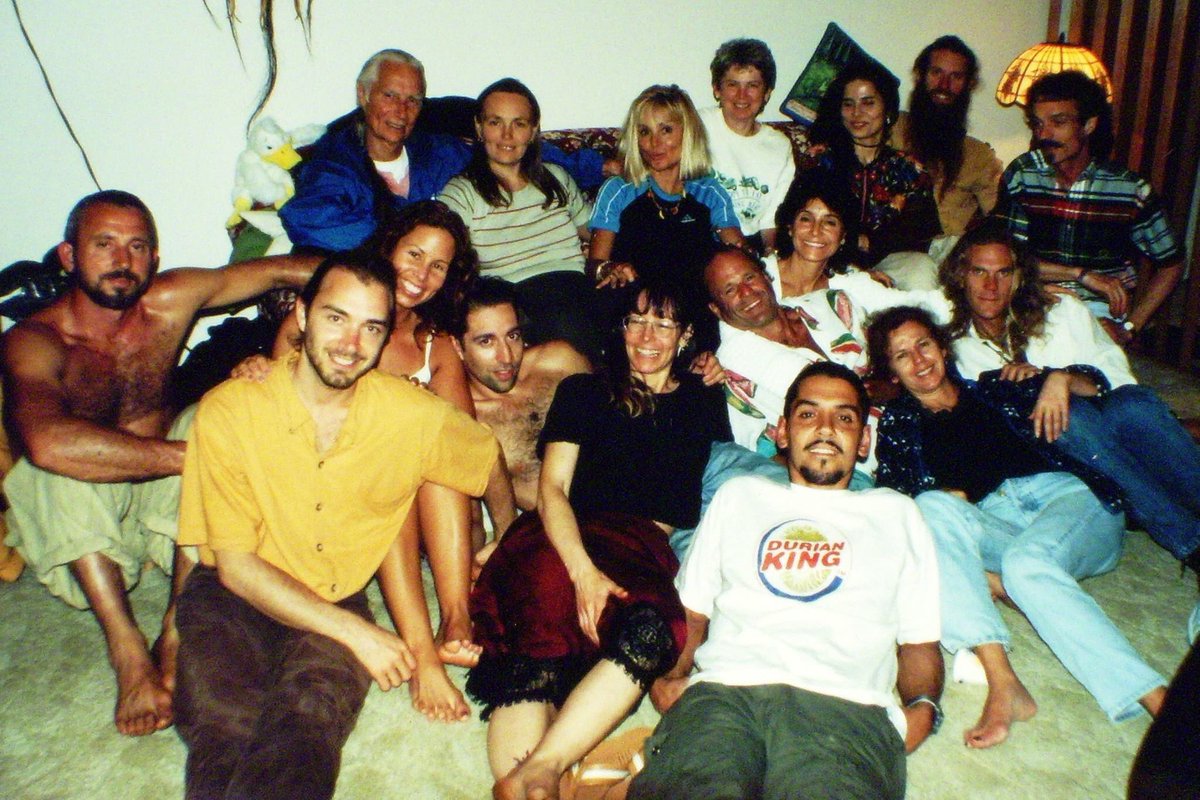 AlissaCohen's tweet photo. A blast from the past. ##rawfoodoregonfestival #douggraham #cheriesoria #boutenkos #paulnison https://t.co/7ufpq61UZP