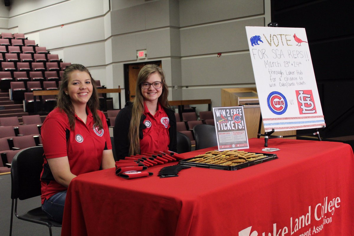 LakeLandSGA's tweet photo. Visit our table in Laker Point today or tomorrow to enter to win 2 free Cards vs. Cubs tickets! https://t.co/q5k1vLuA9y
