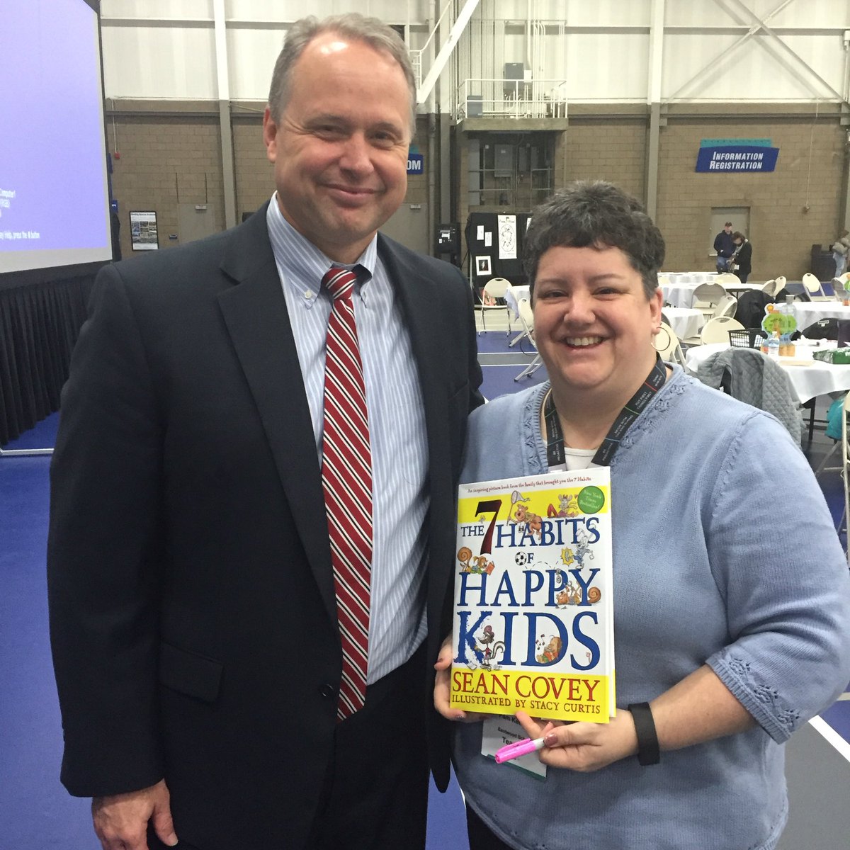 pkeeslar's tweet photo. With Sean Covey @TheLeaderinMe #STANDMI #TLIM https://t.co/kwDTizq3IL