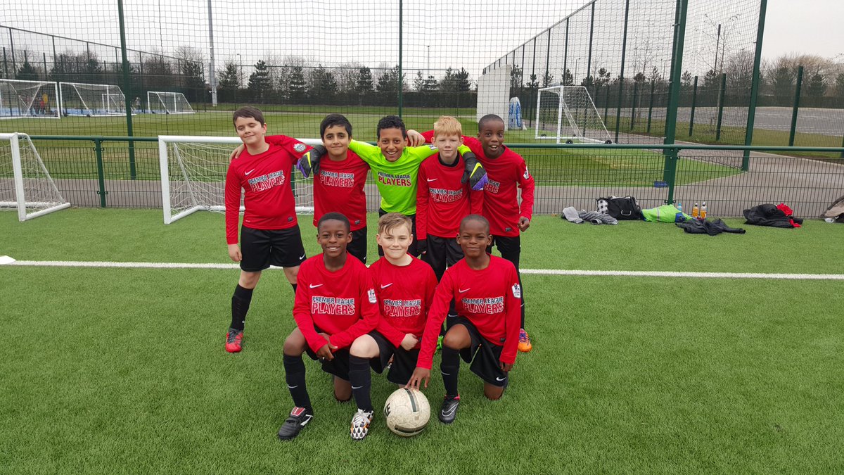 HOCS_PRIMARY's tweet photo. Fantastic effort from our Y6 football team today. They made the final 12 out of 72 teams. Well done boys! https://t.co/IzYL8IhUxP