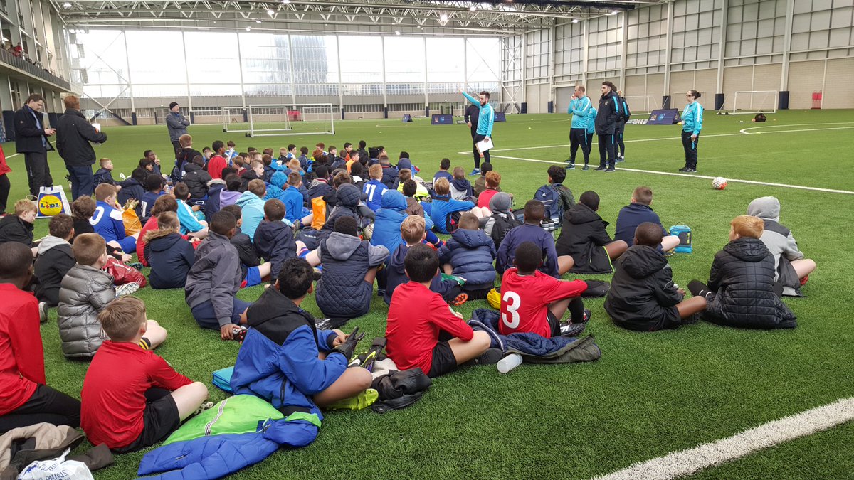HOCS_PRIMARY's tweet photo. Fantastic effort from our Y6 football team today. They made the final 12 out of 72 teams. Well done boys! https://t.co/IzYL8IhUxP