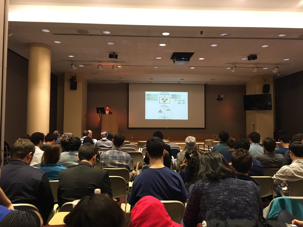 MSBethIsraelEM's tweet image. Our own APD Dr. Eric Steinberg talking about the dangers of too much oxygen. #EMConf #oxygenisadrug