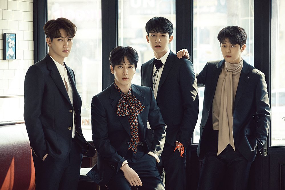 FNC_ENT's tweet photo. #CNBLUE 6TH MINI ALBUM [#BLUEMING]의 티저사이트 및 단체이미지 오픈! 
티저사이트에서 BLUEMING의 오픈일정을 확인해주세요.
>> https://t.co/5GdHCKARDG https://t.co/Fve0vMkR5z