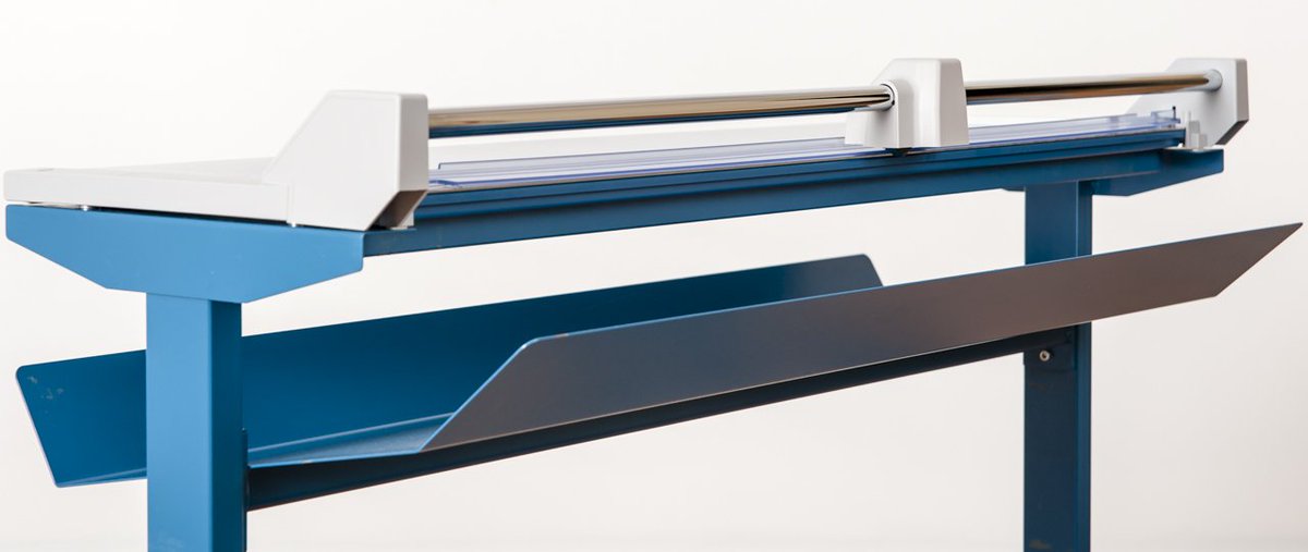 Dahle_NA's tweet photo. Dahle LF Pro Rolling trimmer stands add stability & comfort. https://t.co/o6kDjYT0pH #rollingtrimmer, #photography https://t.co/uUcigl3J0B