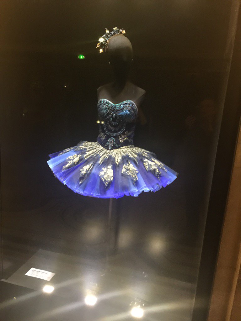 SBrecht's tweet image. Фотография сделана позавчера в опере Гарнье. Красиво!