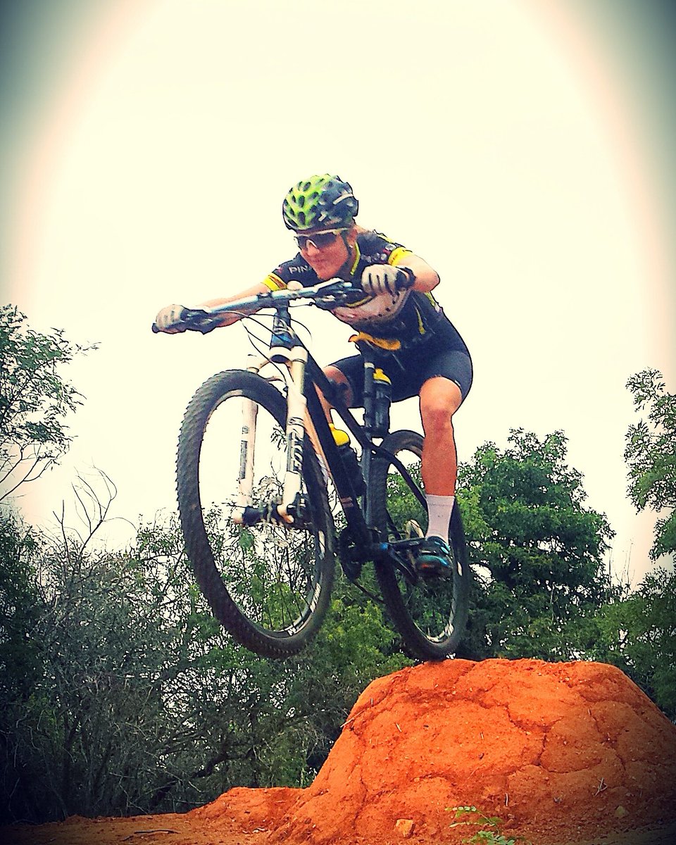 gvanColler's tweet photo. Fun on the bike. Getting ready for this weekend's XCO nationals at wolwespruit. https://t.co/8v9pa493mf