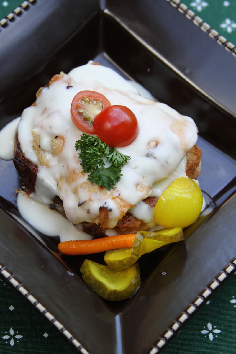 FiredUpFood's tweet photo. We've put a twist on the classic Hot Brown Sandwich. https://t.co/AgwSXwsVIz https://t.co/r3ebRaQO2L