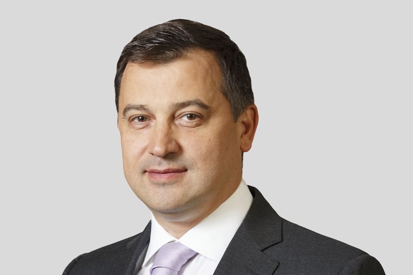 Замминистра Минэнерго Кирилл Молодцов проведет тест-драйв автомобиля на природном газе rg.ru/2016/03/22/zam…