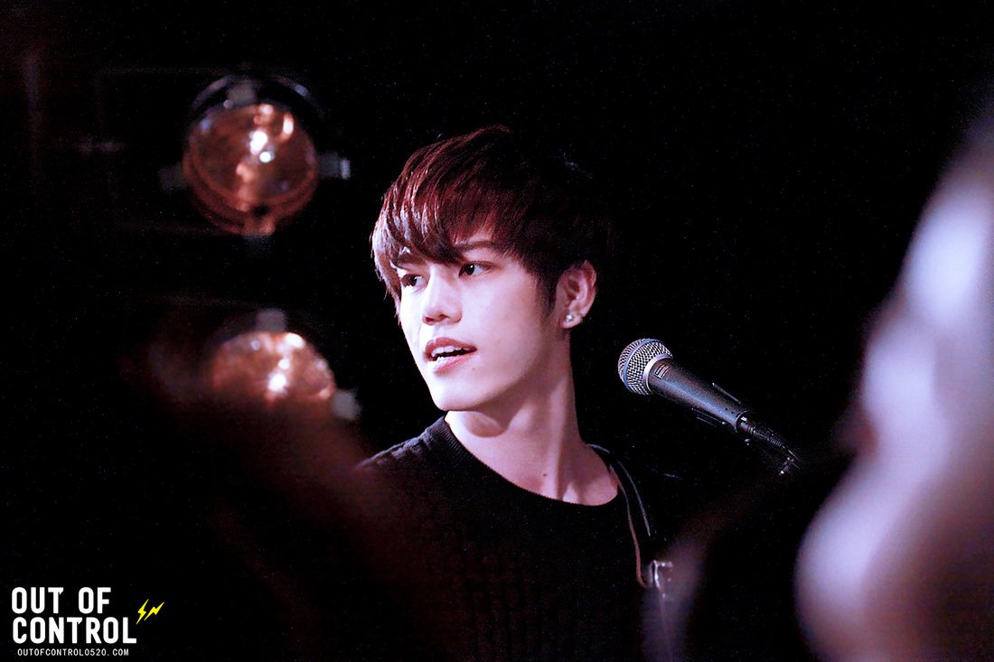 kbandpics's tweet photo. Hoon ♪ Guitarist ♪ N.Flying https://t.co/NgMb1FOwI6