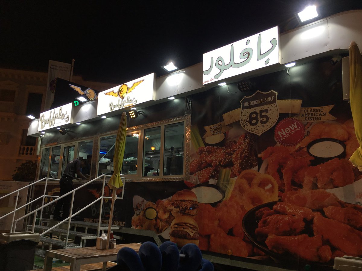 marinopoulos's tweet photo. #QIFF2016 at the Pearl, burger time @ThePearlQatar, https://t.co/hjmVMtsO8w