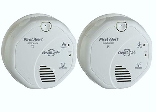 philly311's tweet photo. If you live in Philly but can't afford a smoke detector, contact 311 &amp; the @PhillyFireDept will install one 4 free. https://t.co/wz0sMhhB9G