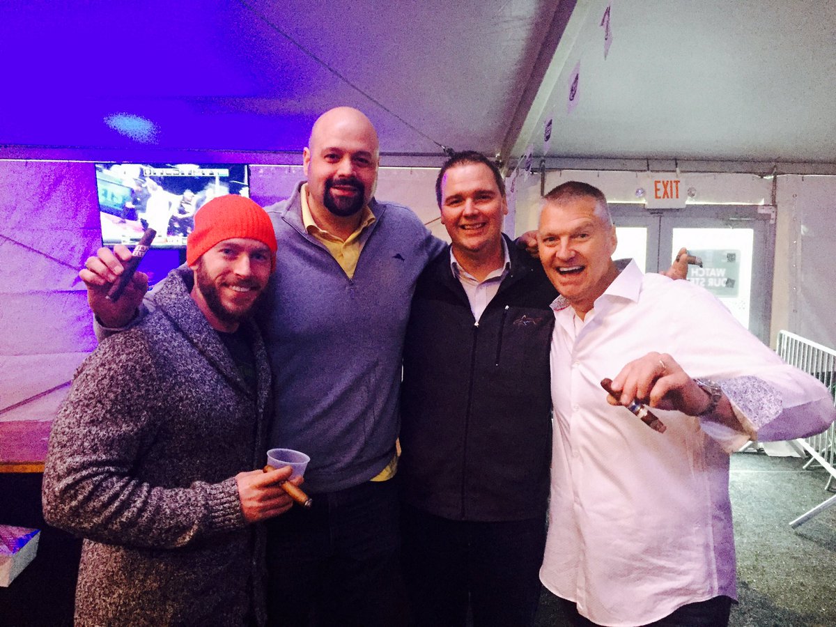 TheCigarBand's tweet photo. @TinderBoxEaston @Fratellocigars @GlenCase #smokingoodtime https://t.co/92qicdAgGQ