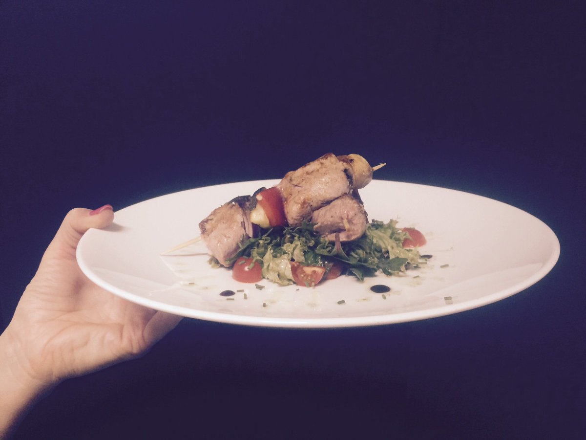 Geniet Eerste of Tweede Paasdag van onze heerlijke paaslunch.
Sauna&amp;Paaslunch €35,- #Pasen bit.ly/actiestz
