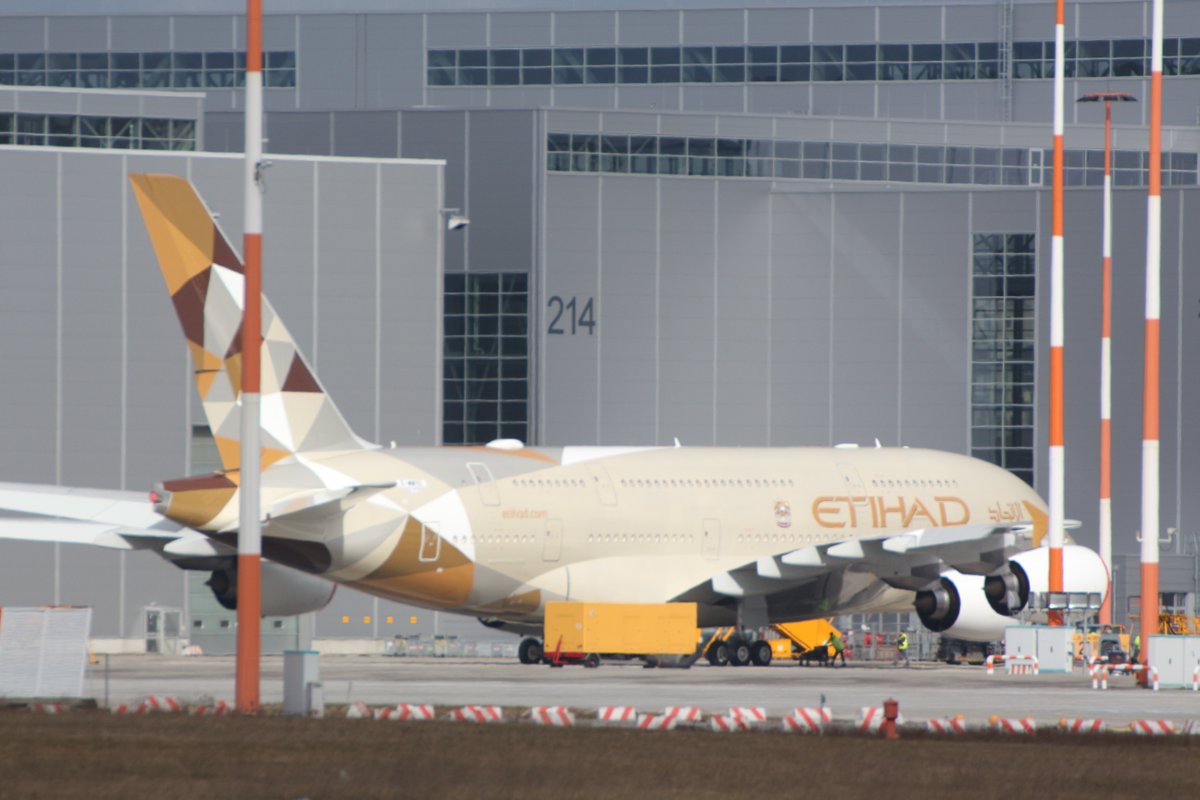 Tobias_Gudat's tweet photo. #roll #out #A380 #Etihad A6-APH #A6APH https://t.co/vCocYo3spy