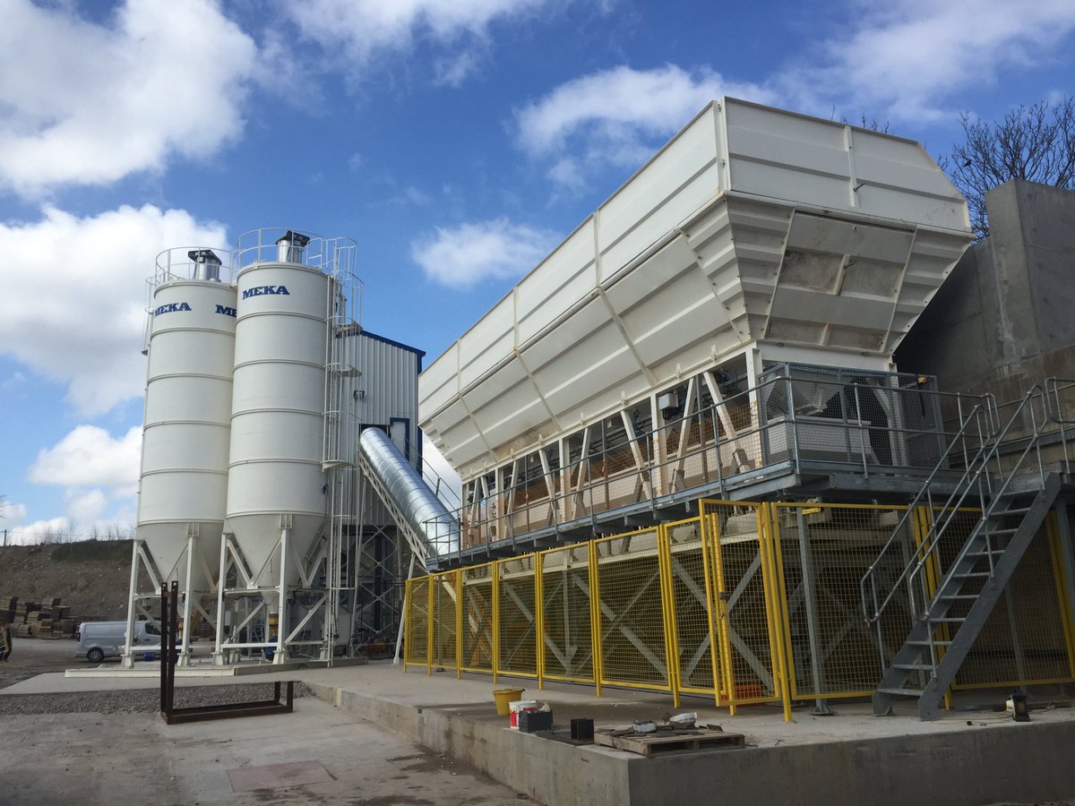 Our new screed plant is ready to supply, please call us on 01458 223923