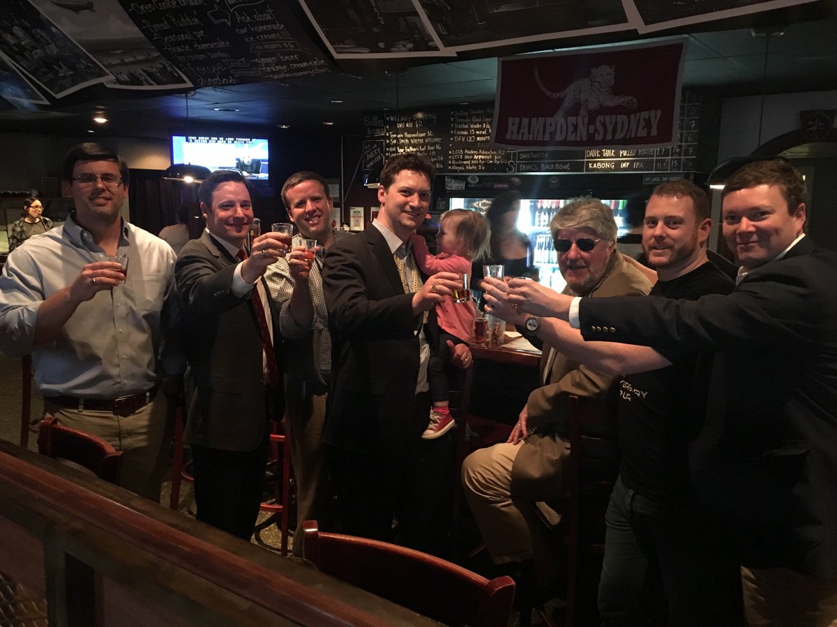 HSCalumni's tweet photo. The Alumni Club of South Hampton Roads celebrated #RPEToast 2016! https://t.co/p1vHmZGIvj