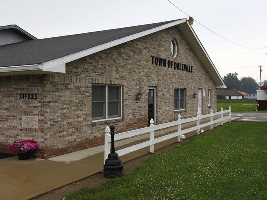 YorktownPress's tweet photo. A groundbreaking ceremony is set for Daleville's Town Hall Park: https://t.co/j2GtfqZnTy https://t.co/GmBpR9QDPD