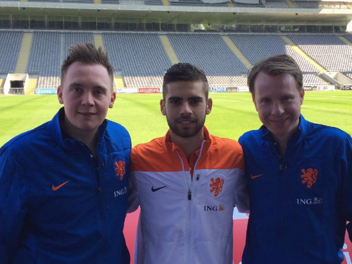 Onze video analist Marvin van der Valk en clubarts van de jeugd Bas Bulder in Portugal met Hector Hevel! #Oranjeo20
