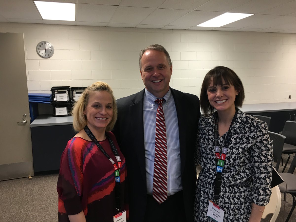 IamMikeCottone's tweet photo. Sean Covey himself visiting the #TroyUnion #COT breakout session @MrsHeld_TU @mrsroweTU #TLIM #StandMI https://t.co/JPSEdbRt2w