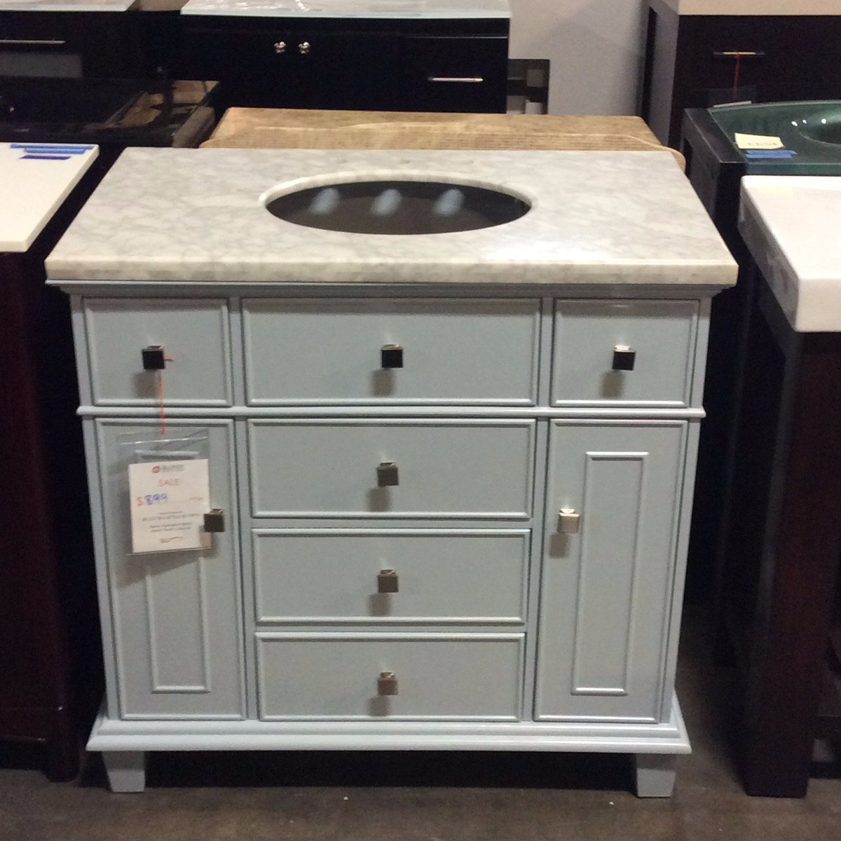 BathKitchen's tweet image. 36" Grey Vanity!!! bit.ly/1VNHfM9 #transitionalvanity #bathroomremodel #bathroomvantiy #remodel #vanity