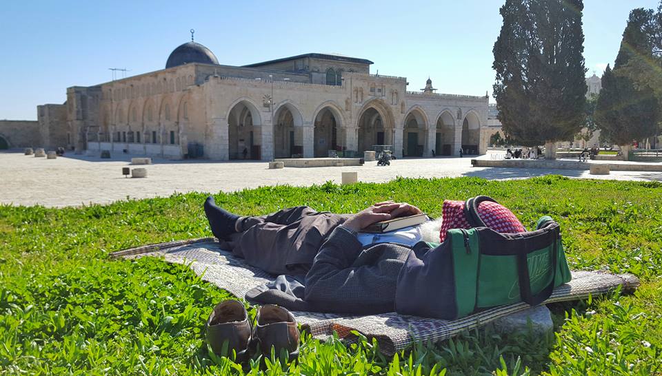 اللهم ائذن لكتابك وسنة نبيك ان يحكما في الارض يا رب