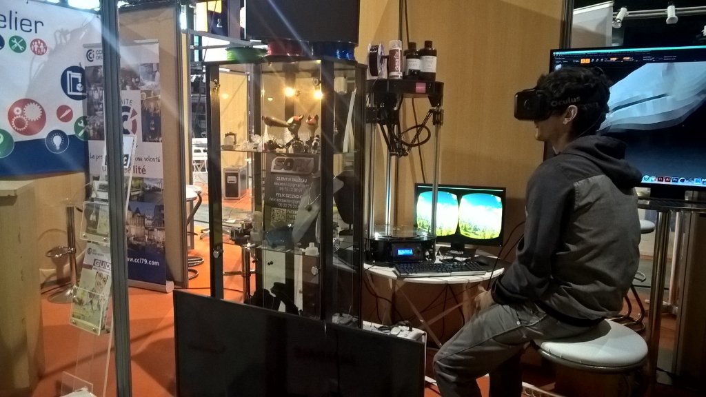 Stand commun CCI #sofx3d @NiortNumeric venez essayer demain la techno réalité augmentée nous peaufinons les réglages